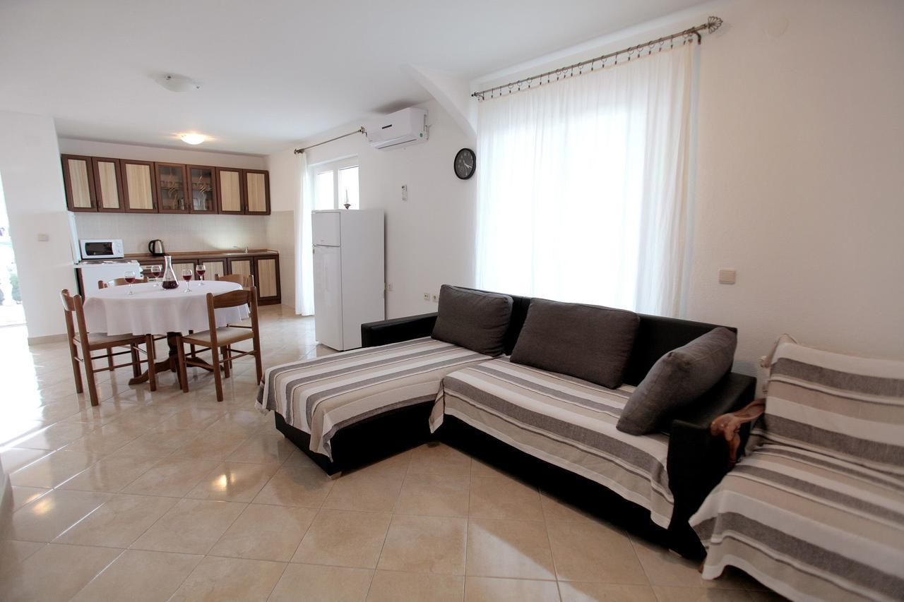 Apartments Iva Trogir Exteriér fotografie